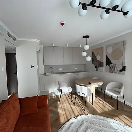 Apartahotel 415 By Pileckiego Parking W Cenie 3*