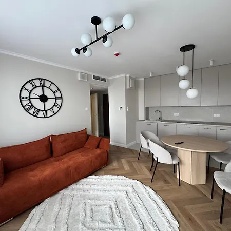 Apartahotel 415 By Pileckiego Parking W Cenie 3*
